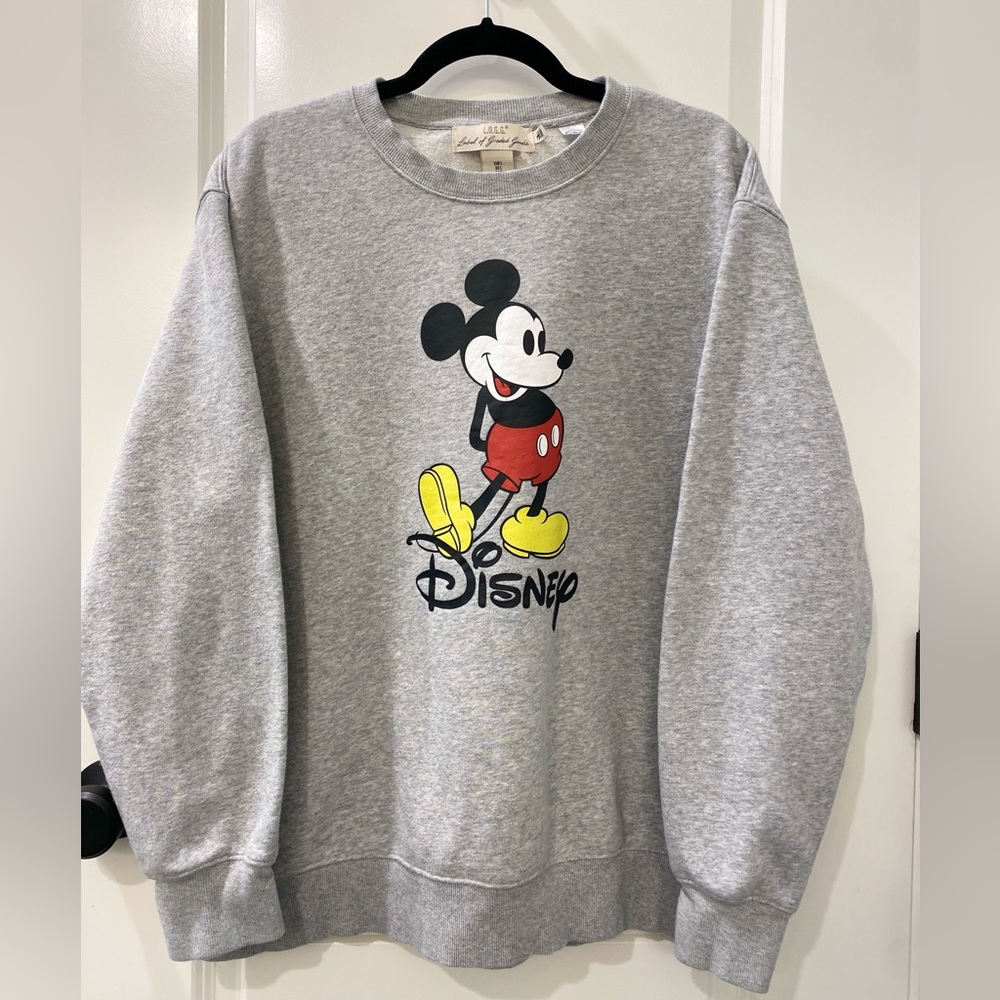 Simple Disney sweatshirt! Large